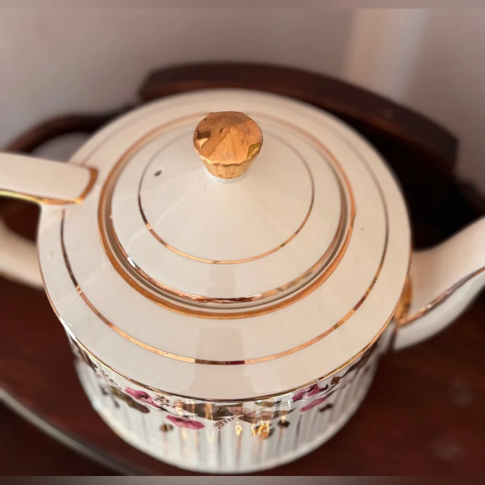 Sandler Teapot England Vintage 3083 Gold Gild Morning Glory